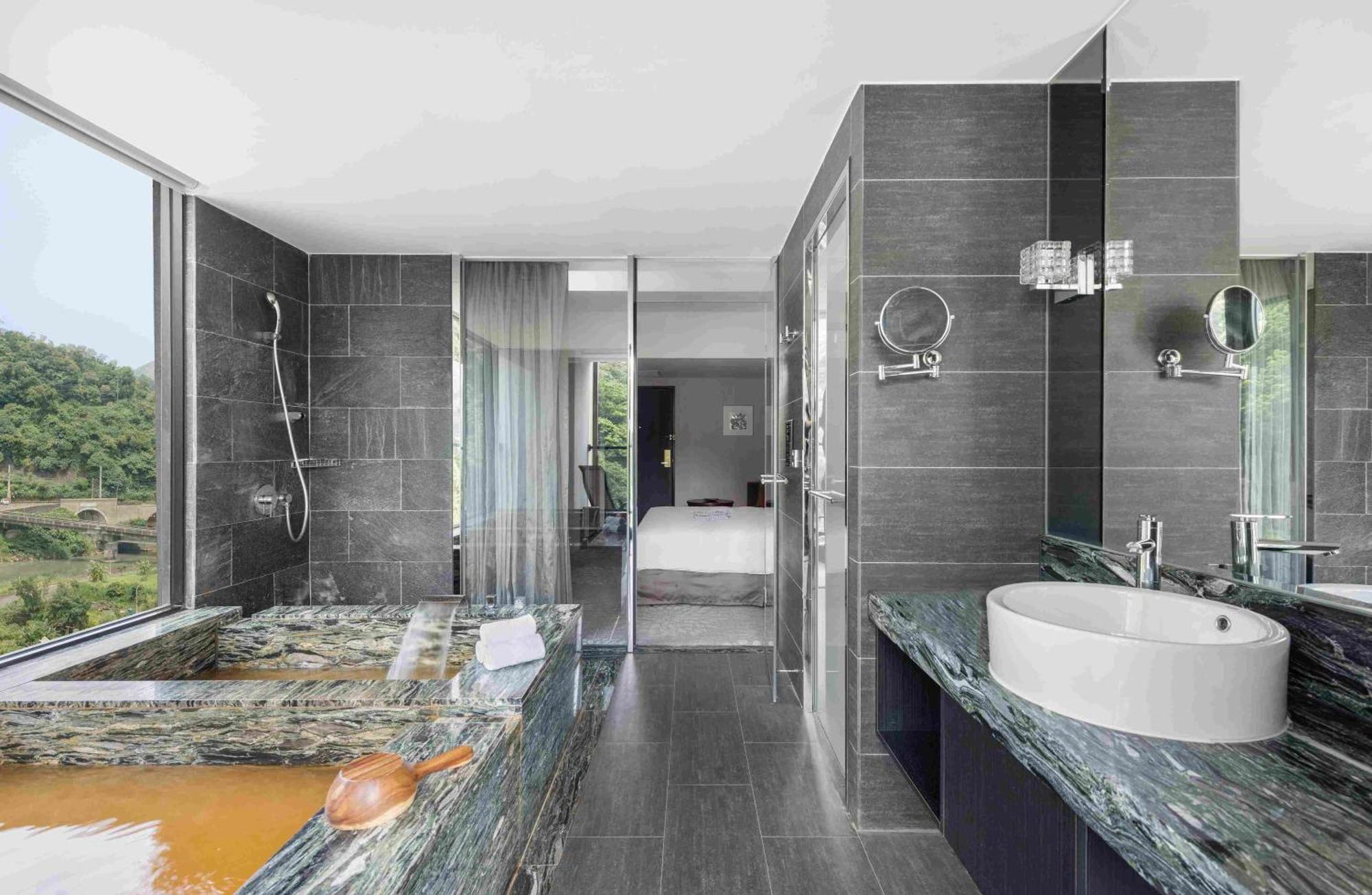 Lakeshore Hotel Suao Luaran gambar